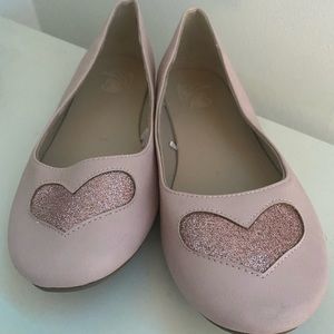 Children’s Place pink heart flats. Only worn once!